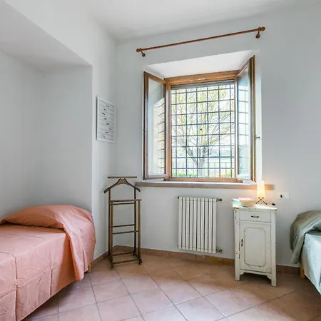 Casa Renai A San Gimignano-8 By Interhome